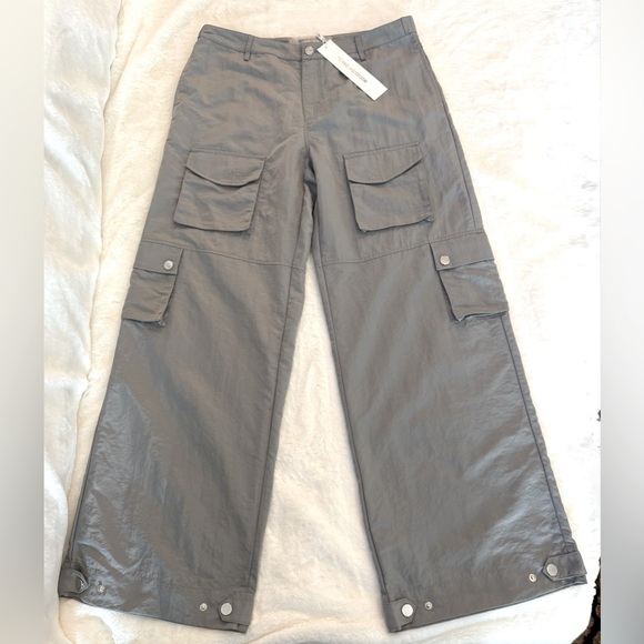 Naked Wardrobe Wide Leg Nylon Cargo Pants, Gray- size M (waist - Picture 2 of 13